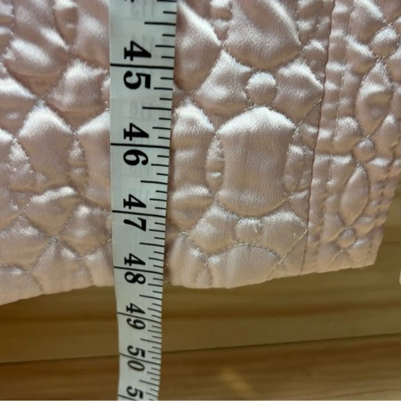 Oscar de la Renta for Neiman Marcus Quilted Pink Robe trench coat - Picture 11 of 15